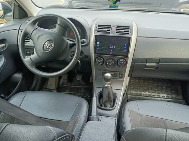 Сірий Тойота Королла, об'ємом двигуна 1.3 л та пробігом 149 тис. км за 6700 $, фото 3 на Automoto.ua