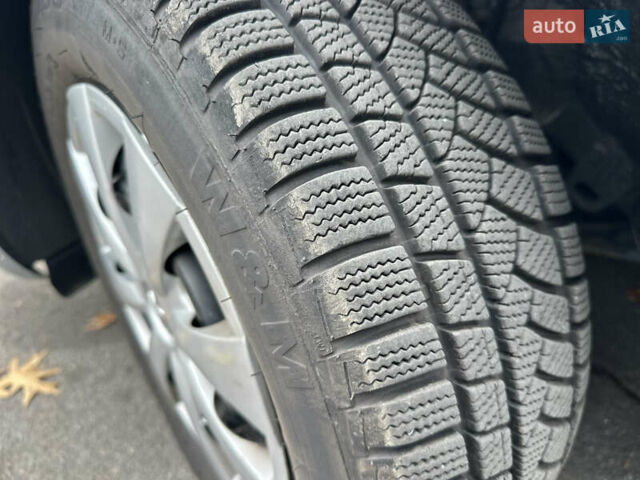 Серый Тойота Королла, объемом двигателя 1.4 л и пробегом 237 тыс. км за 6999 $, фото 6 на Automoto.ua