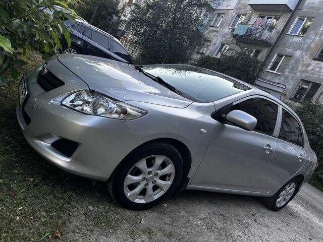 Серый Тойота Королла, объемом двигателя 1.6 л и пробегом 300 тыс. км за 8400 $, фото 1 на Automoto.ua