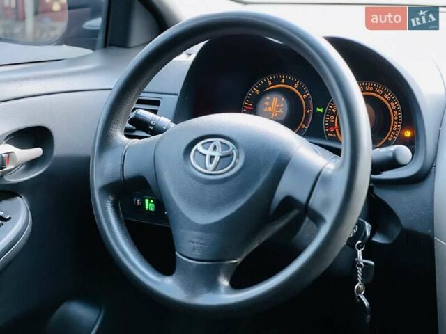 Серый Тойота Королла, объемом двигателя 1.6 л и пробегом 238 тыс. км за 7900 $, фото 29 на Automoto.ua