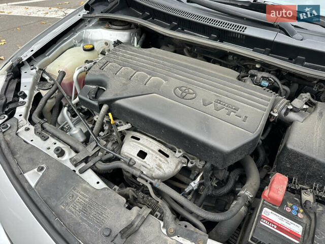 Серый Тойота Королла, объемом двигателя 1.4 л и пробегом 237 тыс. км за 6999 $, фото 23 на Automoto.ua