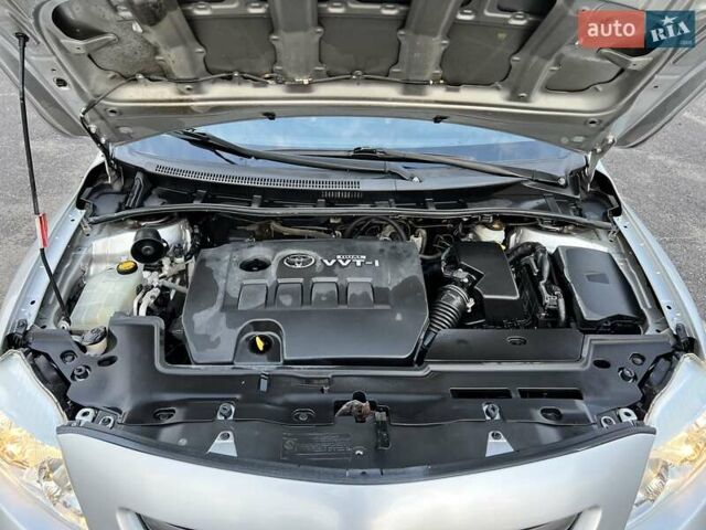 Серый Тойота Королла, объемом двигателя 1.6 л и пробегом 238 тыс. км за 7900 $, фото 32 на Automoto.ua