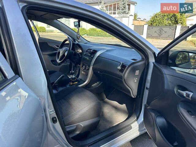 Серый Тойота Королла, объемом двигателя 1.4 л и пробегом 237 тыс. км за 6999 $, фото 34 на Automoto.ua