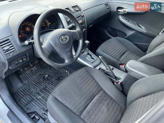 Серый Тойота Королла, объемом двигателя 1.6 л и пробегом 238 тыс. км за 7900 $, фото 24 на Automoto.ua
