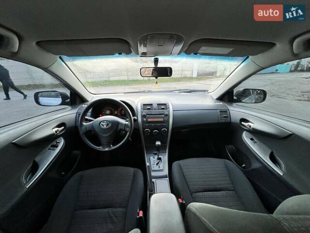 Серый Тойота Королла, объемом двигателя 1.6 л и пробегом 238 тыс. км за 7900 $, фото 27 на Automoto.ua