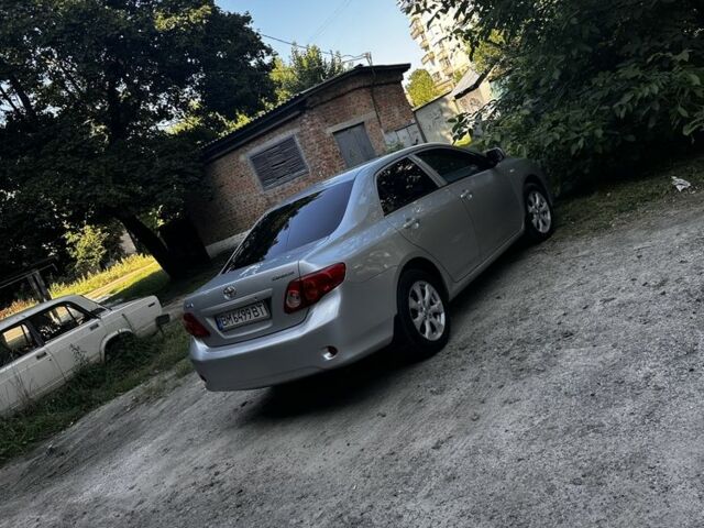 Серый Тойота Королла, объемом двигателя 1.6 л и пробегом 300 тыс. км за 8400 $, фото 3 на Automoto.ua