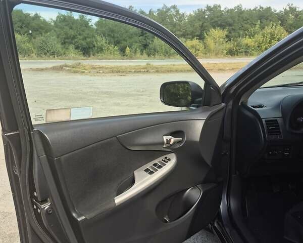 Серый Тойота Королла, объемом двигателя 1.36 л и пробегом 202 тыс. км за 8200 $, фото 31 на Automoto.ua