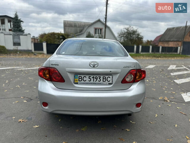 Серый Тойота Королла, объемом двигателя 1.4 л и пробегом 237 тыс. км за 6999 $, фото 2 на Automoto.ua