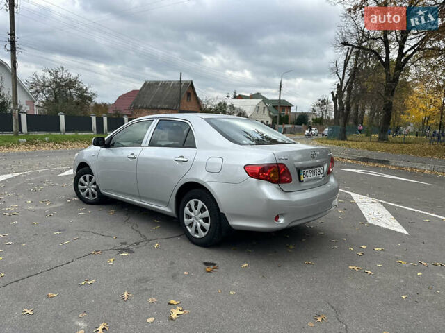 Серый Тойота Королла, объемом двигателя 1.4 л и пробегом 237 тыс. км за 6999 $, фото 4 на Automoto.ua