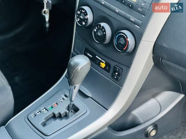Серый Тойота Королла, объемом двигателя 1.6 л и пробегом 238 тыс. км за 7900 $, фото 31 на Automoto.ua
