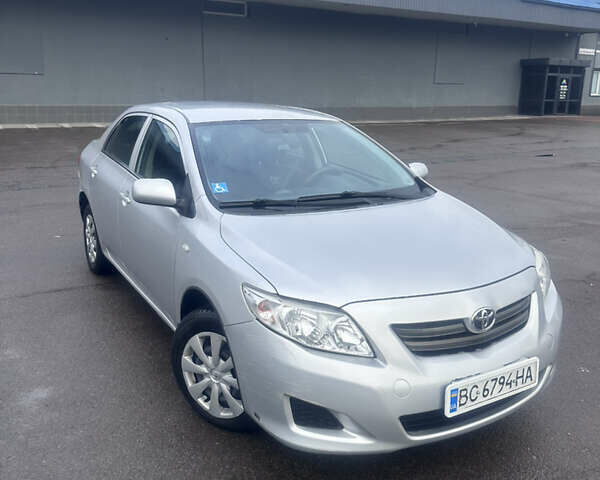 Серый Тойота Королла, объемом двигателя 1.33 л и пробегом 178 тыс. км за 7200 $, фото 1 на Automoto.ua