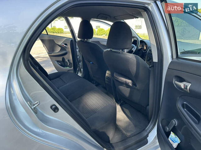 Серый Тойота Королла, объемом двигателя 1.4 л и пробегом 237 тыс. км за 6999 $, фото 29 на Automoto.ua