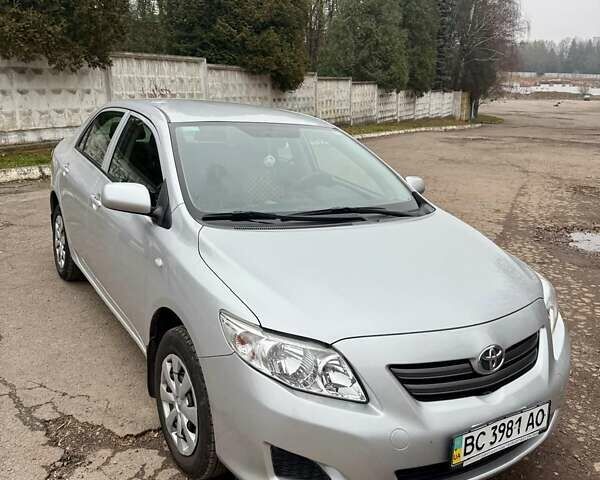 Сірий Тойота Королла, об'ємом двигуна 1.33 л та пробігом 247 тис. км за 7100 $, фото 1 на Automoto.ua