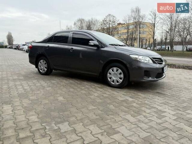 Серый Тойота Королла, объемом двигателя 1.33 л и пробегом 235 тыс. км за 7850 $, фото 12 на Automoto.ua