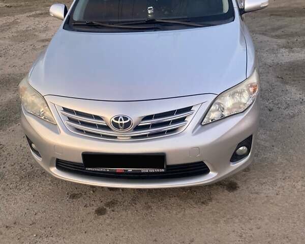 Сірий Тойота Королла, об'ємом двигуна 1.6 л та пробігом 229 тис. км за 9500 $, фото 2 на Automoto.ua