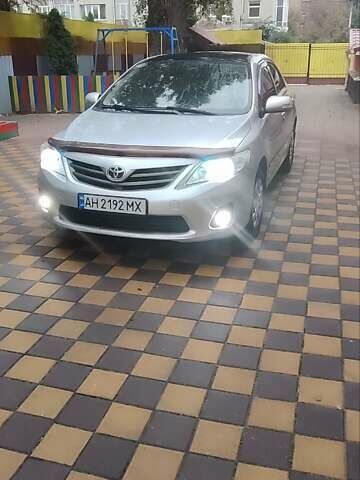 Серый Тойота Королла, объемом двигателя 1.3 л и пробегом 169 тыс. км за 7500 $, фото 2 на Automoto.ua