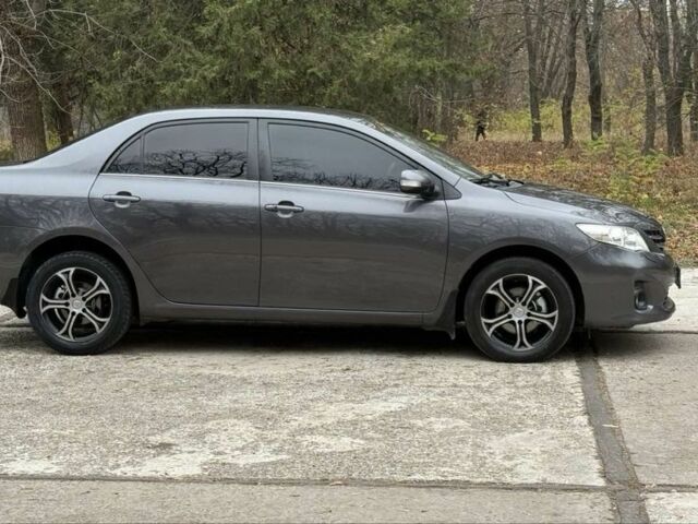 Серый Тойота Королла, объемом двигателя 1.6 л и пробегом 83 тыс. км за 10700 $, фото 2 на Automoto.ua