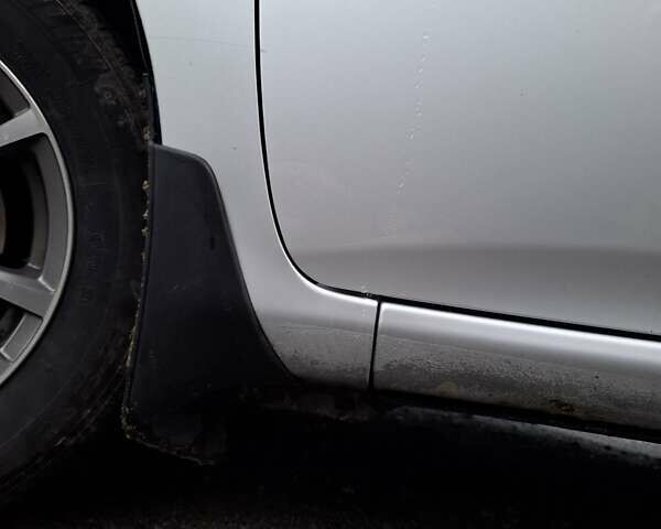 Серый Тойота Королла, объемом двигателя 1.3 л и пробегом 286 тыс. км за 5999 $, фото 3 на Automoto.ua