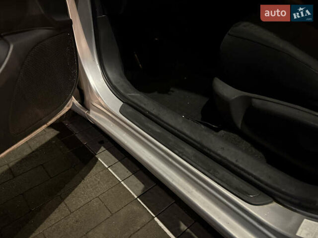 Сірий Тойота Королла, об'ємом двигуна 1.3 л та пробігом 204 тис. км за 7500 $, фото 6 на Automoto.ua
