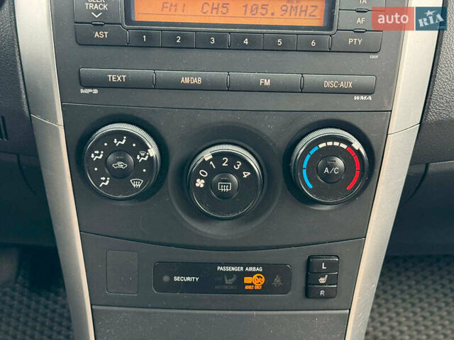 Серый Тойота Королла, объемом двигателя 1.3 л и пробегом 137 тыс. км за 7490 $, фото 25 на Automoto.ua