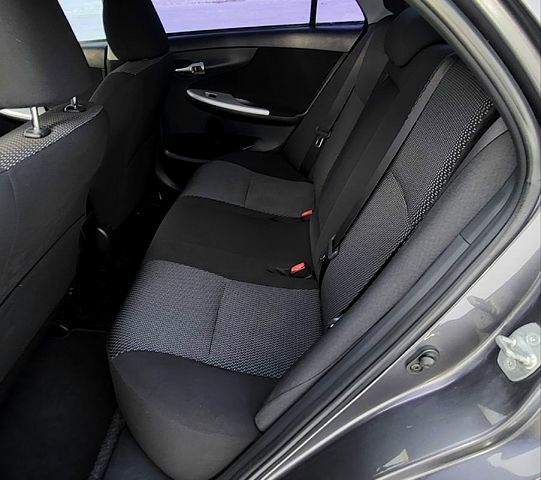 Серый Тойота Королла, объемом двигателя 1.6 л и пробегом 93 тыс. км за 10500 $, фото 9 на Automoto.ua