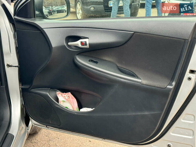 Серый Тойота Королла, объемом двигателя 1.3 л и пробегом 137 тыс. км за 7490 $, фото 19 на Automoto.ua