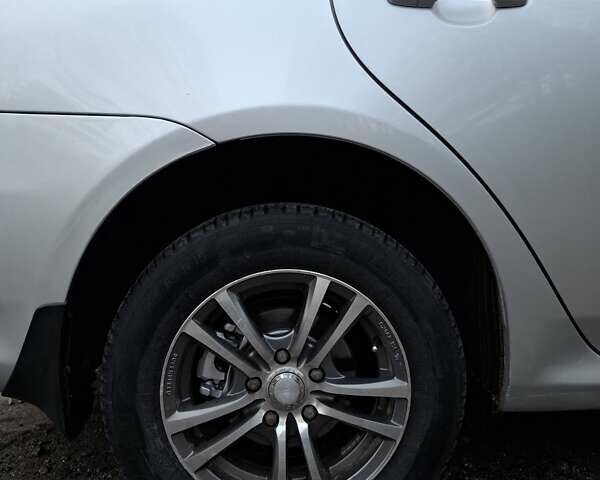 Серый Тойота Королла, объемом двигателя 1.3 л и пробегом 286 тыс. км за 5999 $, фото 1 на Automoto.ua