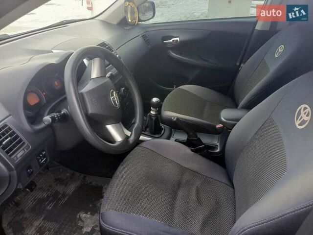 Серый Тойота Королла, объемом двигателя 1.33 л и пробегом 140 тыс. км за 7600 $, фото 8 на Automoto.ua