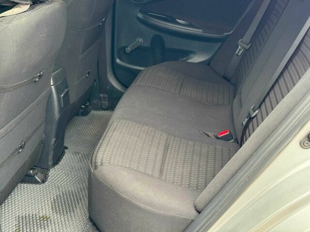 Сірий Тойота Королла, об'ємом двигуна 1.3 л та пробігом 137 тис. км за 6790 $, фото 16 на Automoto.ua