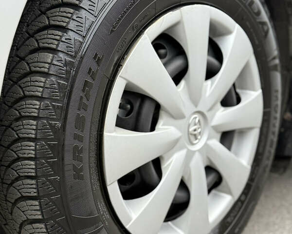 Сірий Тойота Королла, об'ємом двигуна 1.33 л та пробігом 138 тис. км за 7650 $, фото 15 на Automoto.ua