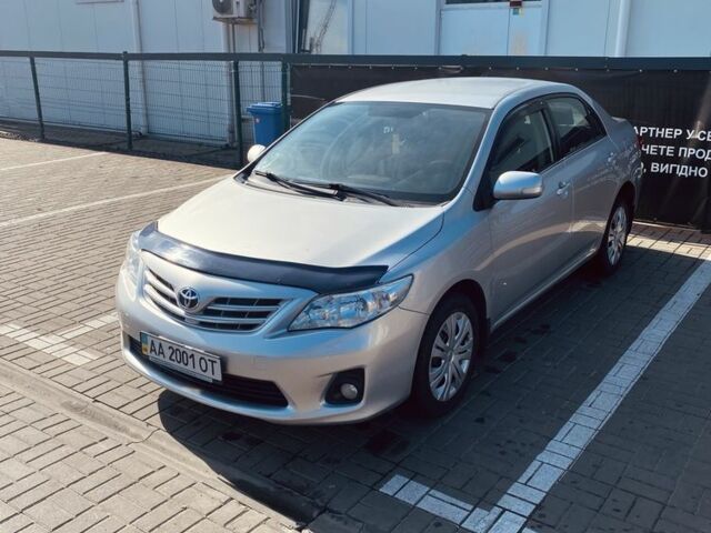 Серый Тойота Королла, объемом двигателя 1.6 л и пробегом 268 тыс. км за 7600 $, фото 1 на Automoto.ua