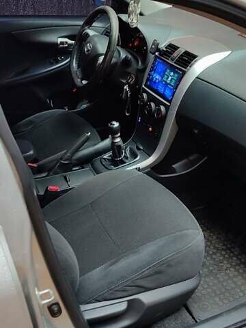 Серый Тойота Королла, объемом двигателя 1.3 л и пробегом 169 тыс. км за 7500 $, фото 22 на Automoto.ua