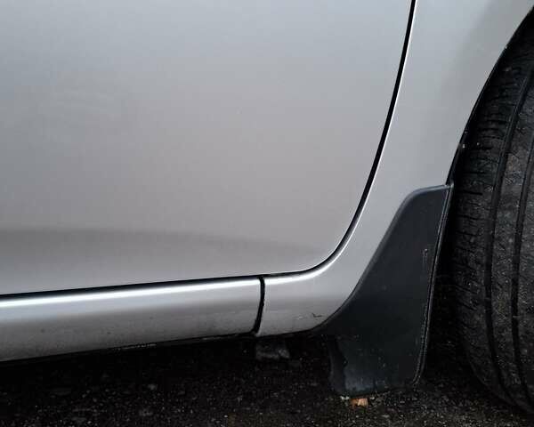 Серый Тойота Королла, объемом двигателя 1.3 л и пробегом 286 тыс. км за 5999 $, фото 4 на Automoto.ua