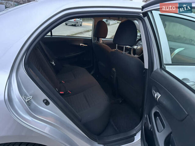 Серый Тойота Королла, объемом двигателя 1.33 л и пробегом 154 тыс. км за 7800 $, фото 51 на Automoto.ua
