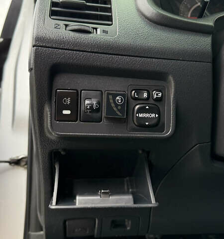 Серый Тойота Королла, объемом двигателя 1.6 л и пробегом 177 тыс. км за 10300 $, фото 48 на Automoto.ua