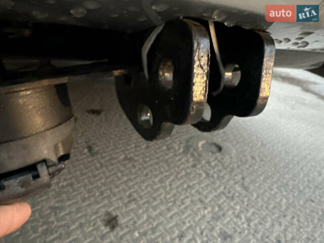 Серый Тойота Королла, объемом двигателя 1.33 л и пробегом 154 тыс. км за 7800 $, фото 35 на Automoto.ua