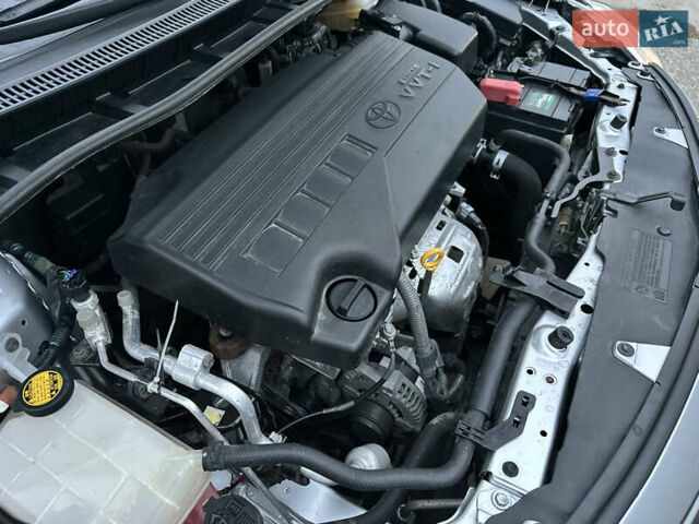 Серый Тойота Королла, объемом двигателя 1.33 л и пробегом 154 тыс. км за 7800 $, фото 26 на Automoto.ua