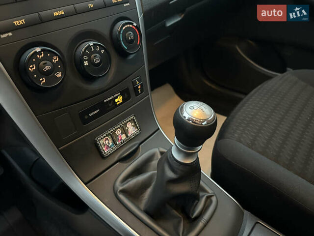 Серый Тойота Королла, объемом двигателя 1.33 л и пробегом 154 тыс. км за 7800 $, фото 49 на Automoto.ua