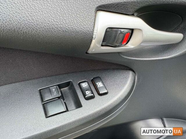 Серый Тойота Королла, объемом двигателя 1.3 л и пробегом 95 тыс. км за 9200 $, фото 7 на Automoto.ua