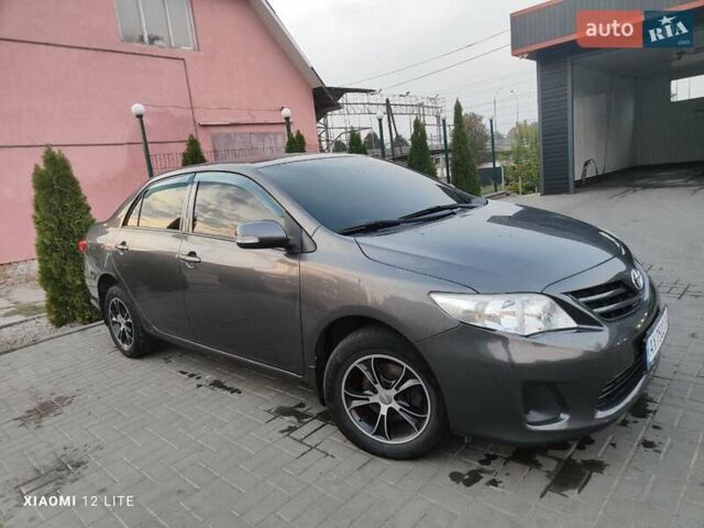 Серый Тойота Королла, объемом двигателя 1.33 л и пробегом 93 тыс. км за 8700 $, фото 7 на Automoto.ua