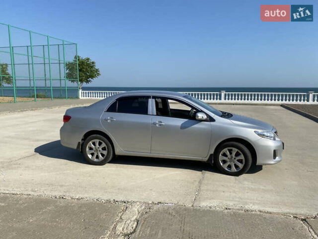 Серый Тойота Королла, объемом двигателя 1.3 л и пробегом 80 тыс. км за 8500 $, фото 3 на Automoto.ua