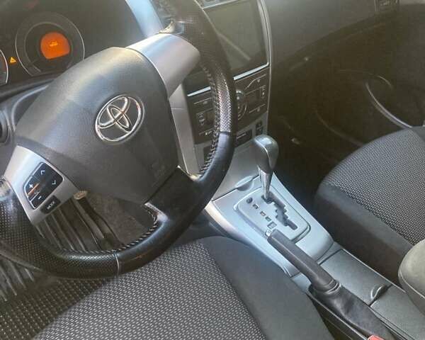 Сірий Тойота Королла, об'ємом двигуна 1.6 л та пробігом 229 тис. км за 9500 $, фото 13 на Automoto.ua