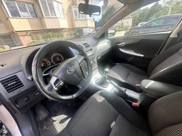 Серый Тойота Королла, объемом двигателя 0 л и пробегом 358 тыс. км за 5000 $, фото 2 на Automoto.ua