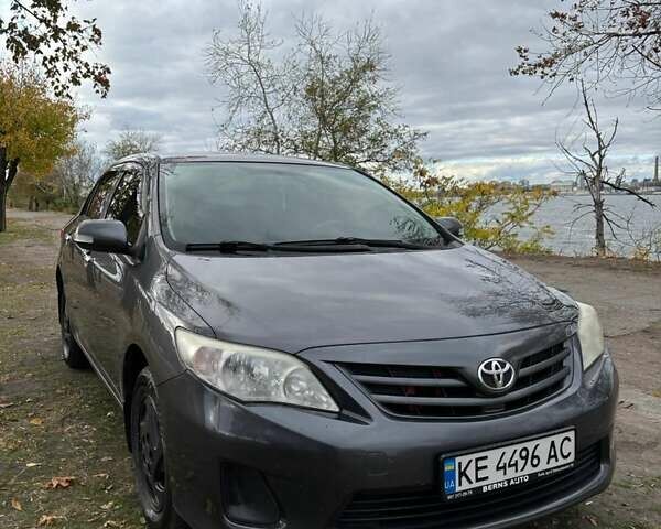 Сірий Тойота Королла, об'ємом двигуна 1.3 л та пробігом 253 тис. км за 7500 $, фото 9 на Automoto.ua