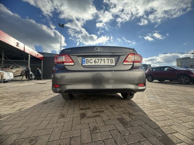 Серый Тойота Королла, объемом двигателя 1.3 л и пробегом 355 тыс. км за 4850 $, фото 5 на Automoto.ua