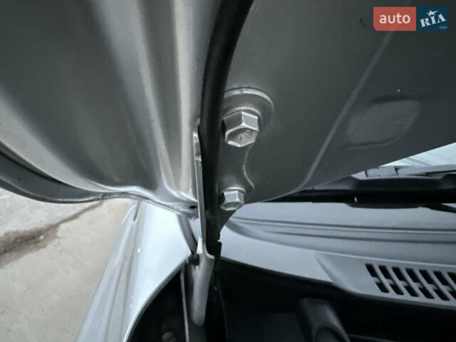 Серый Тойота Королла, объемом двигателя 1.33 л и пробегом 154 тыс. км за 7800 $, фото 28 на Automoto.ua