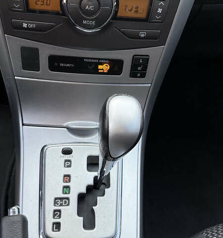 Сірий Тойота Королла, об'ємом двигуна 1.6 л та пробігом 83 тис. км за 10700 $, фото 13 на Automoto.ua