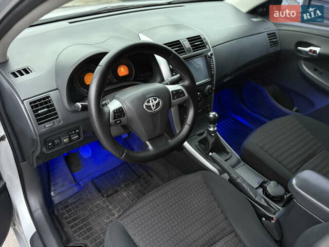 Сірий Тойота Королла, об'ємом двигуна 1.33 л та пробігом 138 тис. км за 7650 $, фото 16 на Automoto.ua