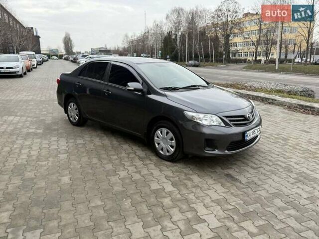 Серый Тойота Королла, объемом двигателя 1.33 л и пробегом 235 тыс. км за 7850 $, фото 5 на Automoto.ua