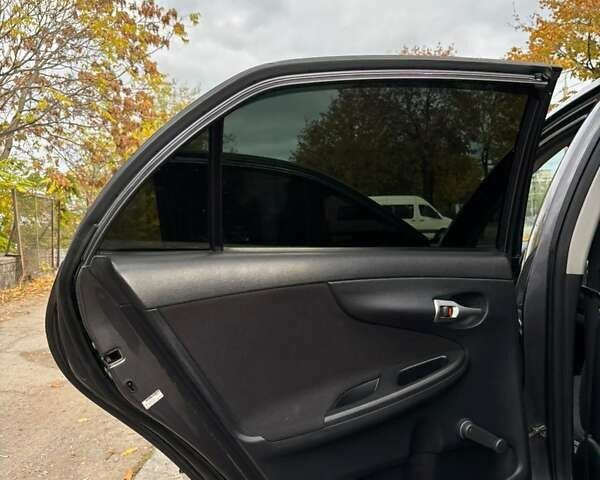 Сірий Тойота Королла, об'ємом двигуна 1.3 л та пробігом 253 тис. км за 7500 $, фото 6 на Automoto.ua